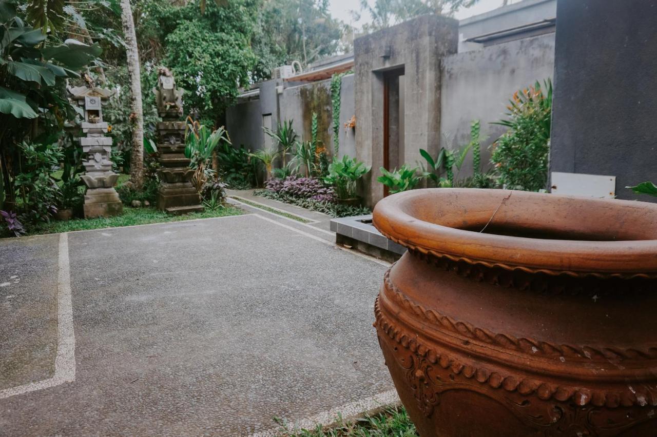 Anggira Villa Ubud Exterior foto